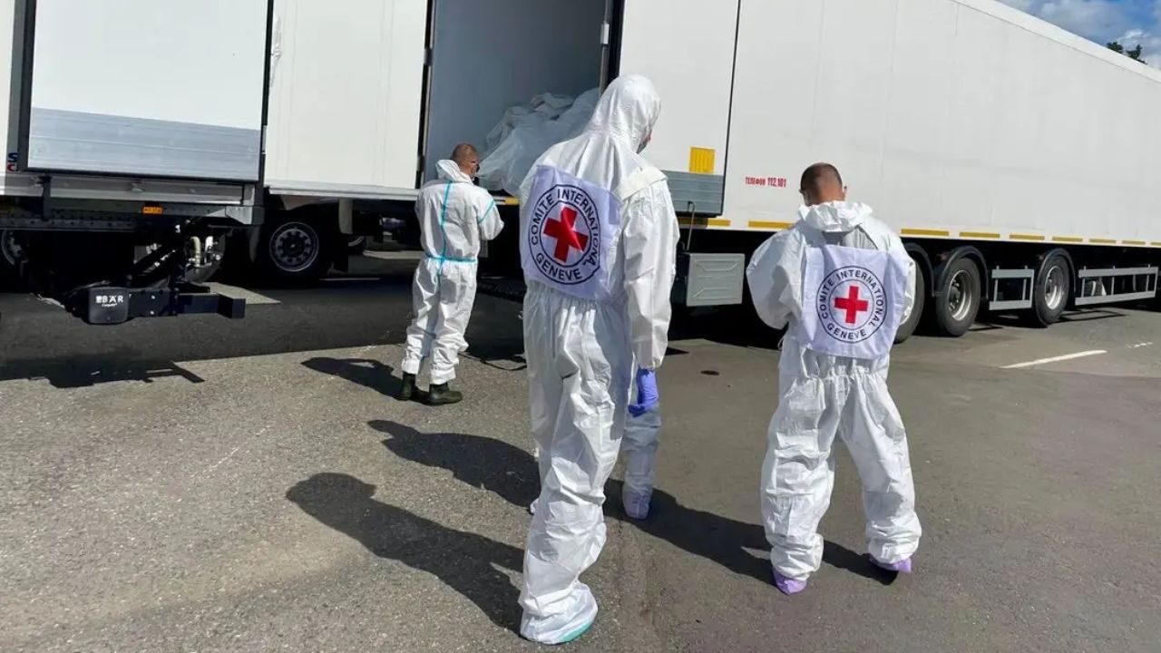 ইউক্রেনকে ১ হাজার মরদেহ হস্তান্তর করল রাশিয়া